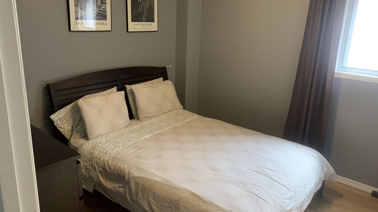 Photo of Bedroom in Upper Beaches