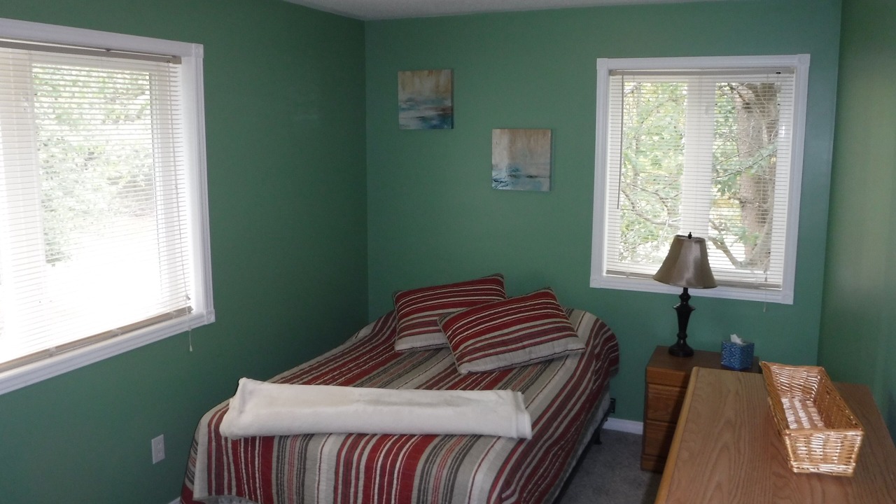 Photo of Bedroom in Leeds and the Thousand Islands