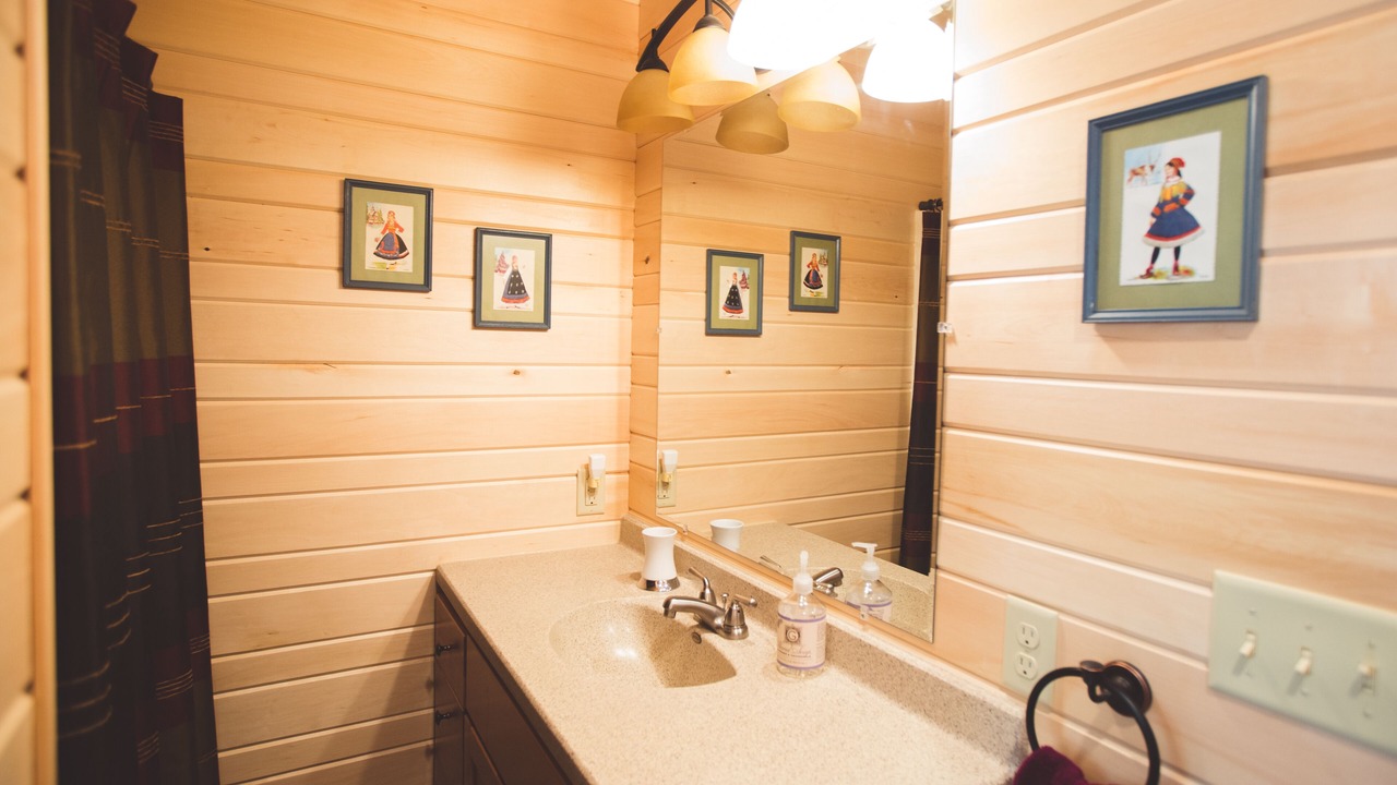 Photo of Bathroom in Richwood