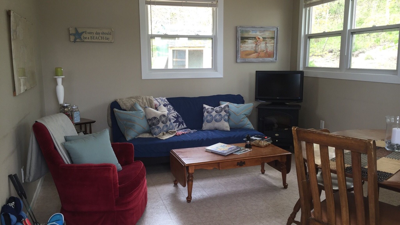 Photo of Livingroom in Plympton-Wyoming