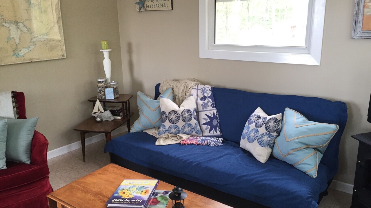 Photo of Livingroom in Plympton-Wyoming