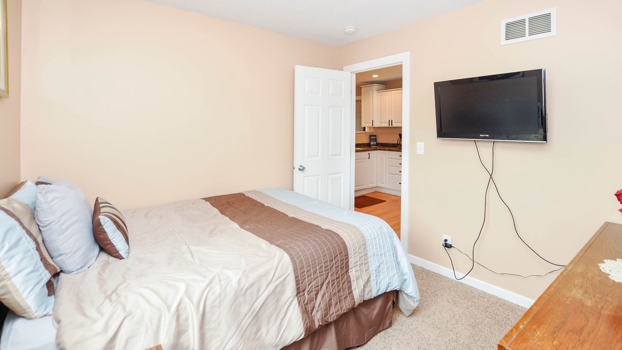Photo of Bedroom in Northrup