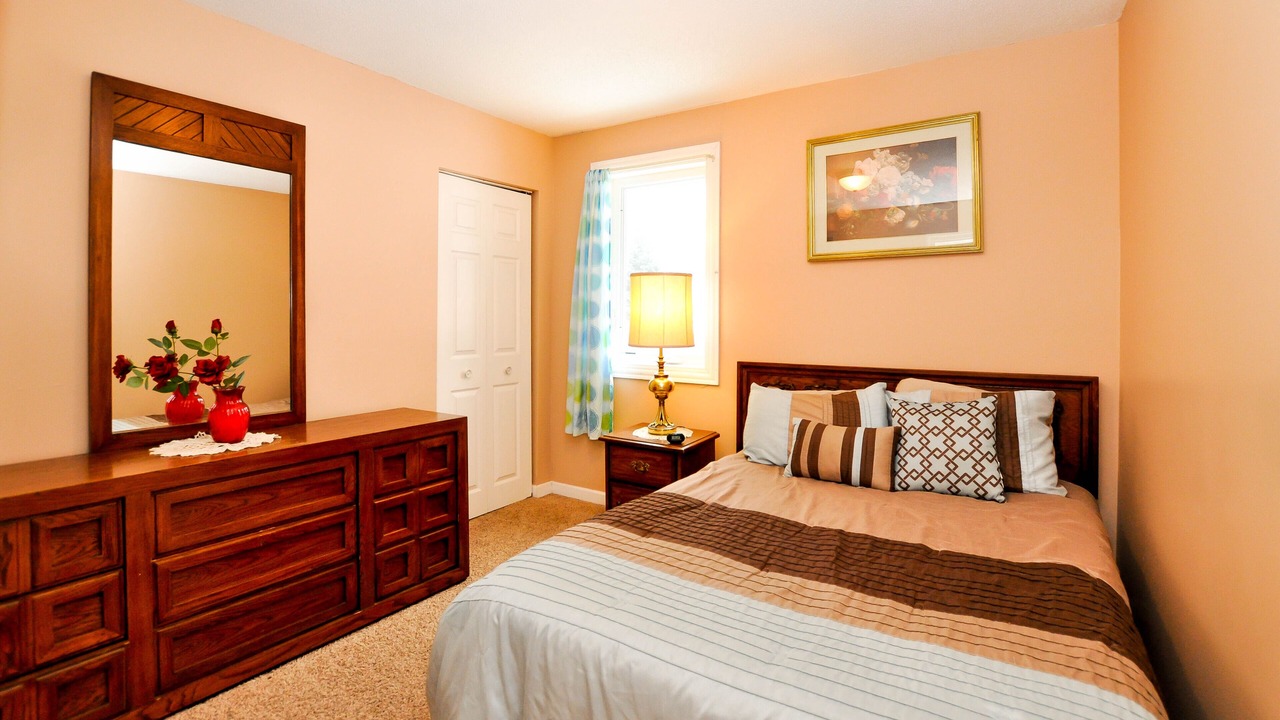 Photo of Bedroom in Northrup
