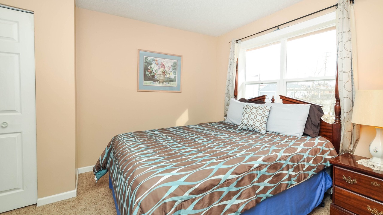 Photo of Bedroom in Northrup