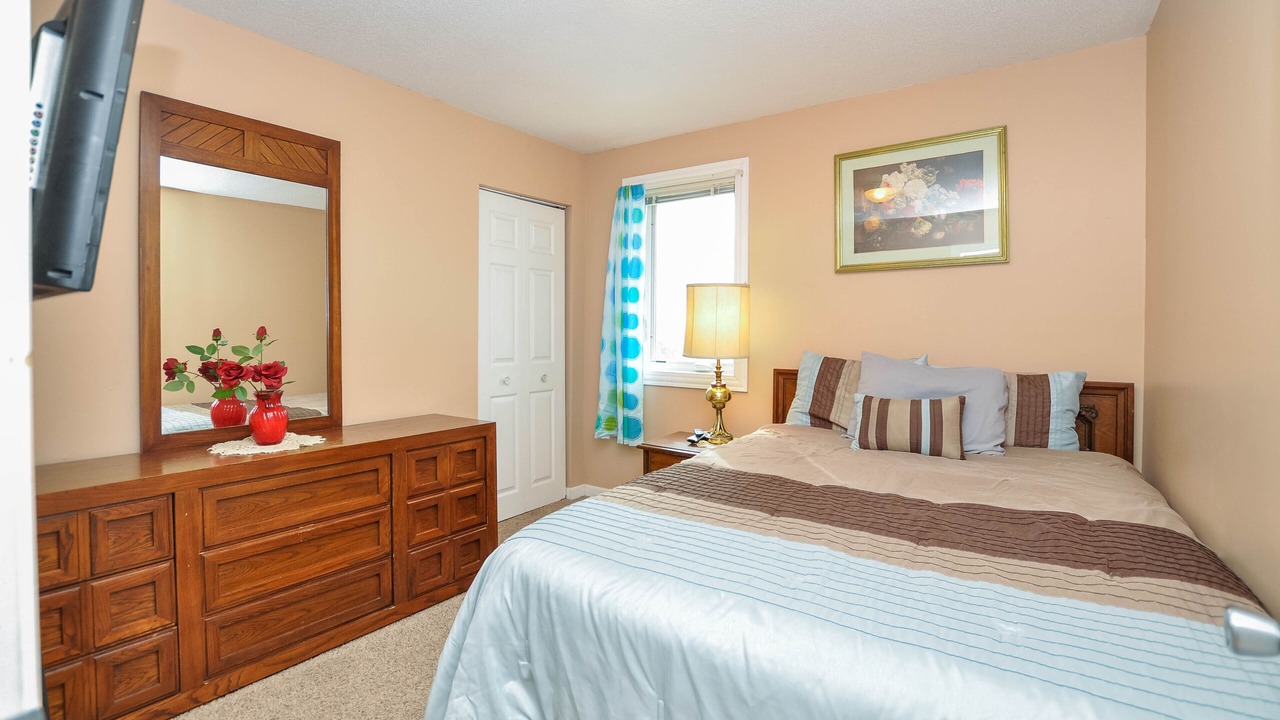 Photo of Bedroom in Northrup