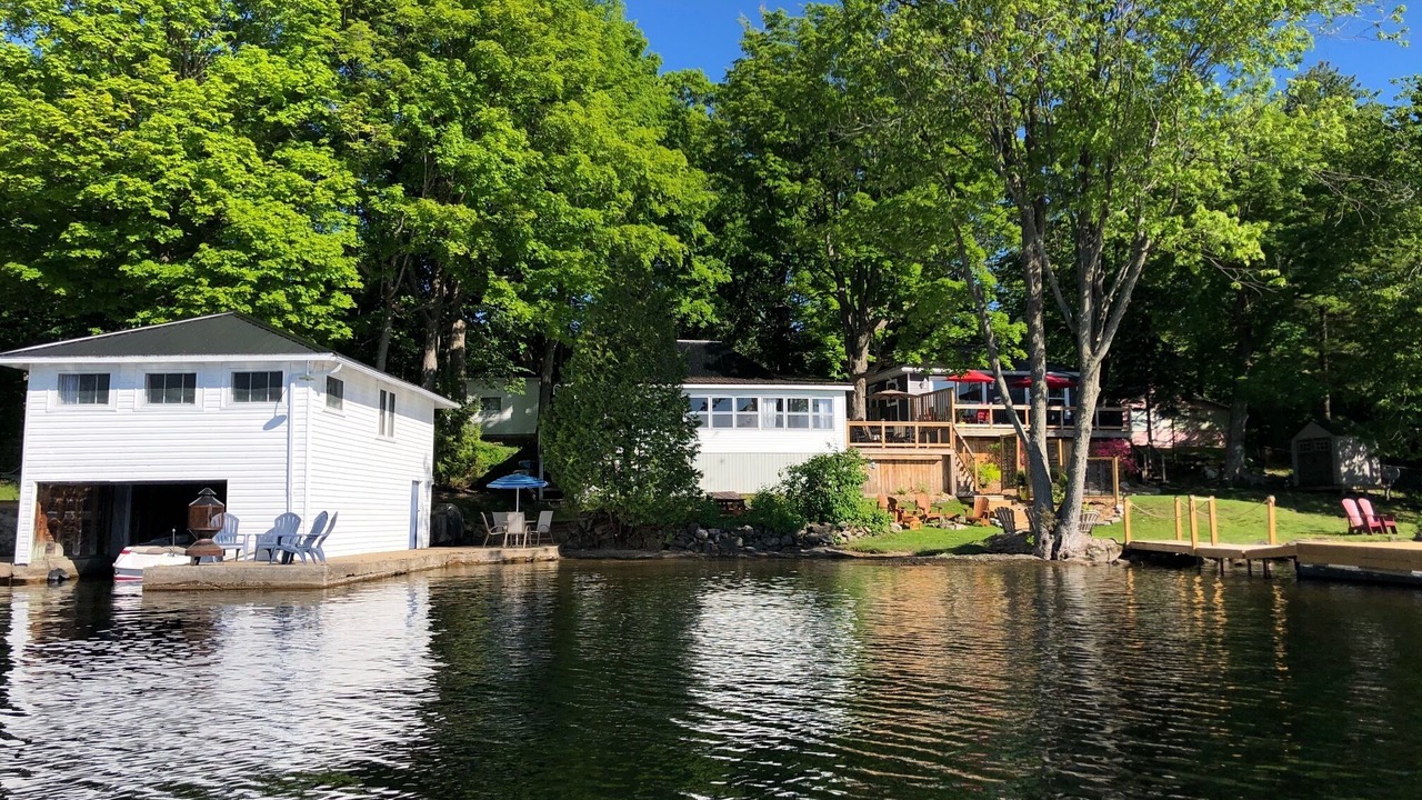 Photo of Others in Leeds and the Thousand Islands