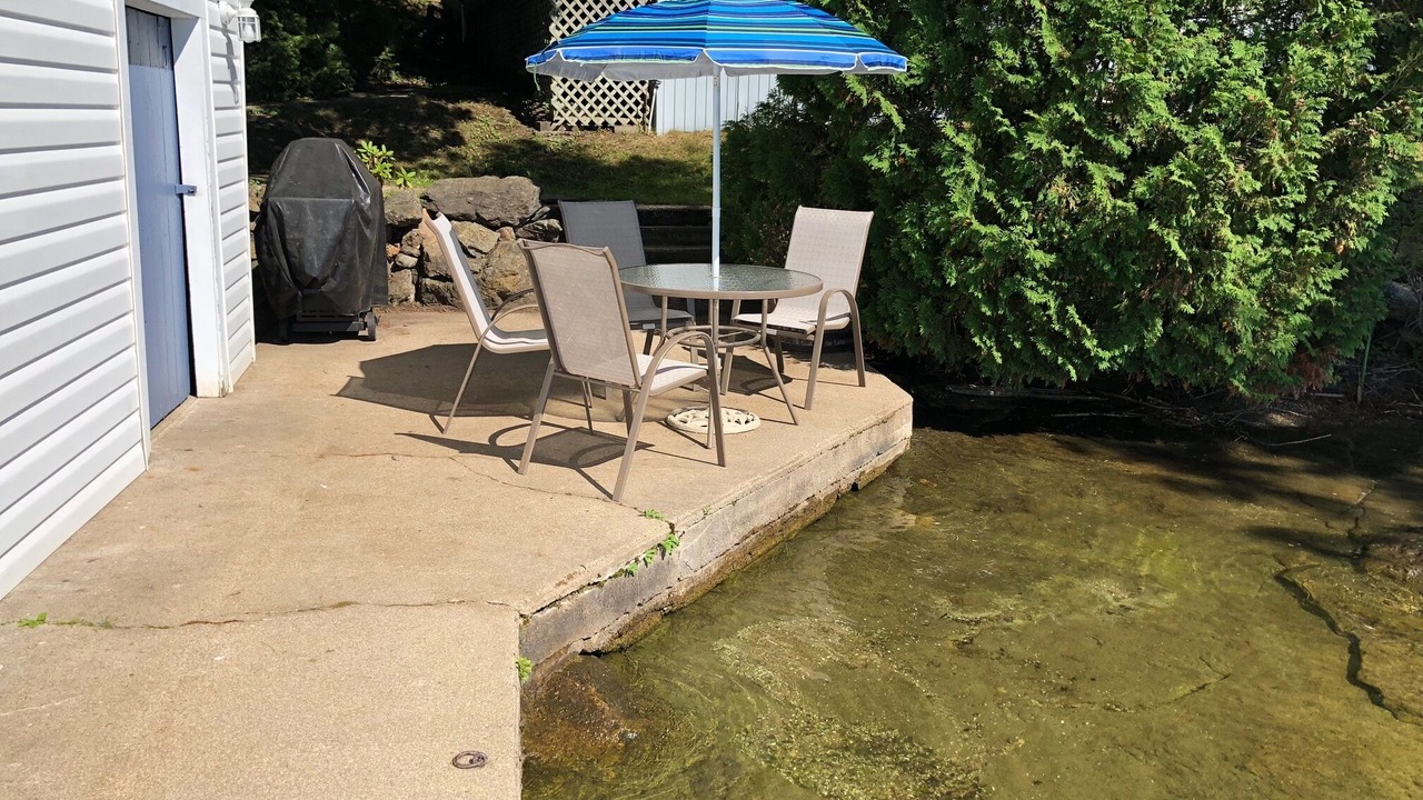 Photo of Outdoor in Leeds and the Thousand Islands