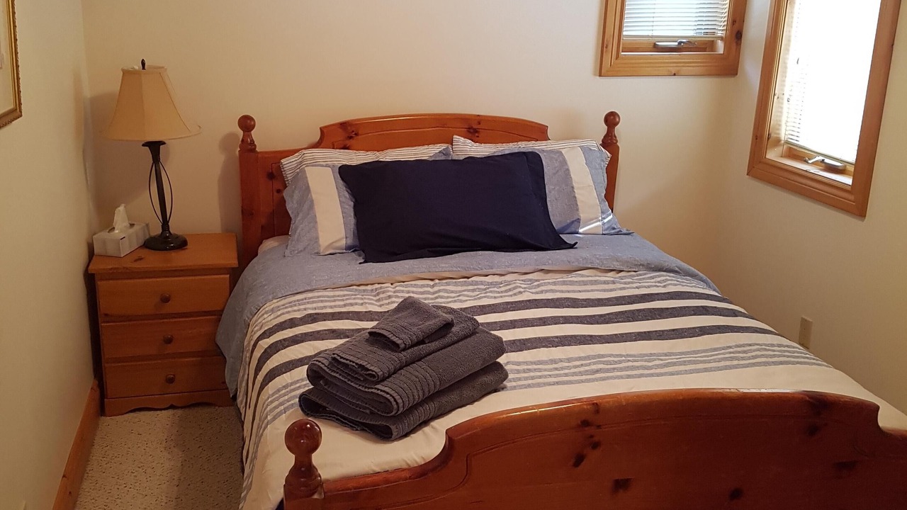 Photo of Bedroom in Coboconk