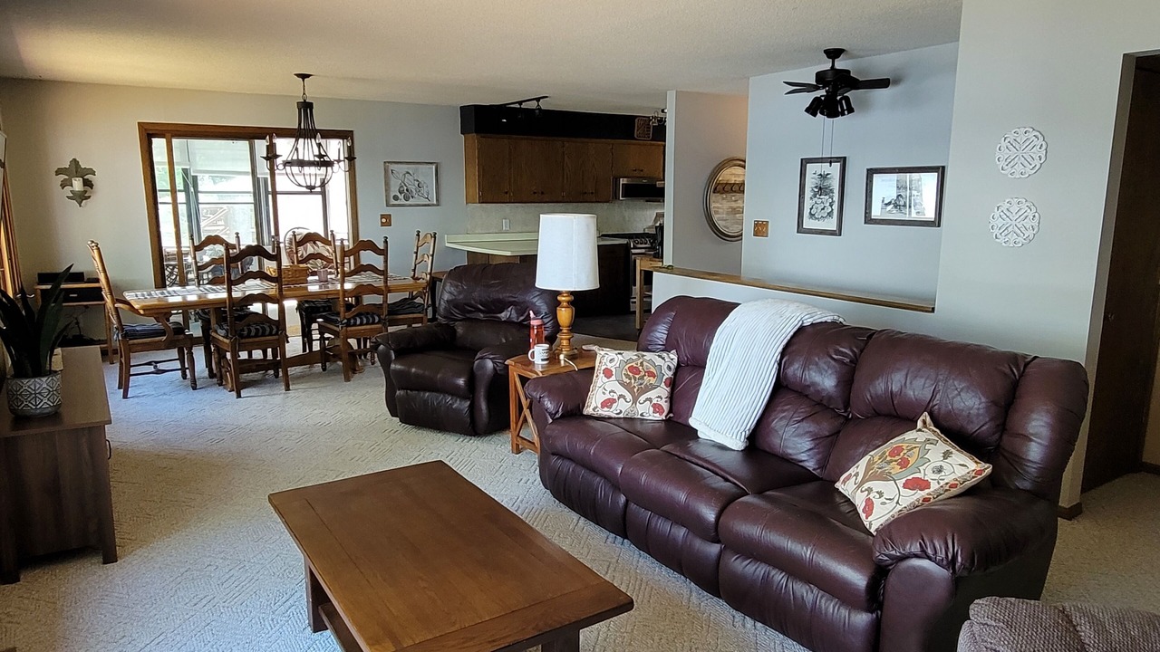 Photo of Livingroom in Deerwood