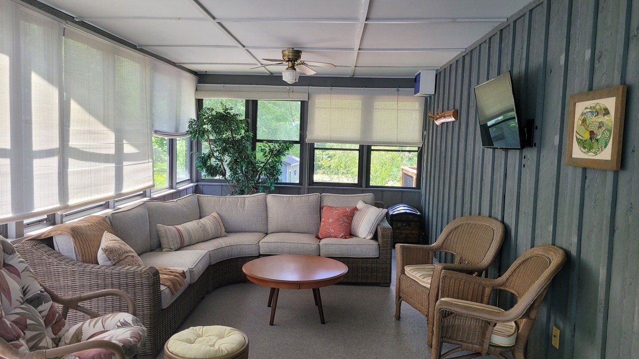 Photo of Livingroom in Deerwood