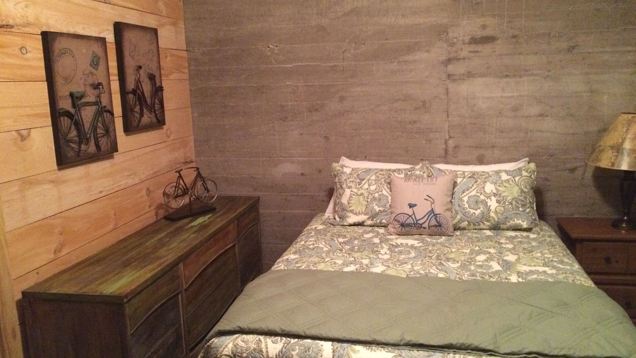 Photo of Bedroom in Osage