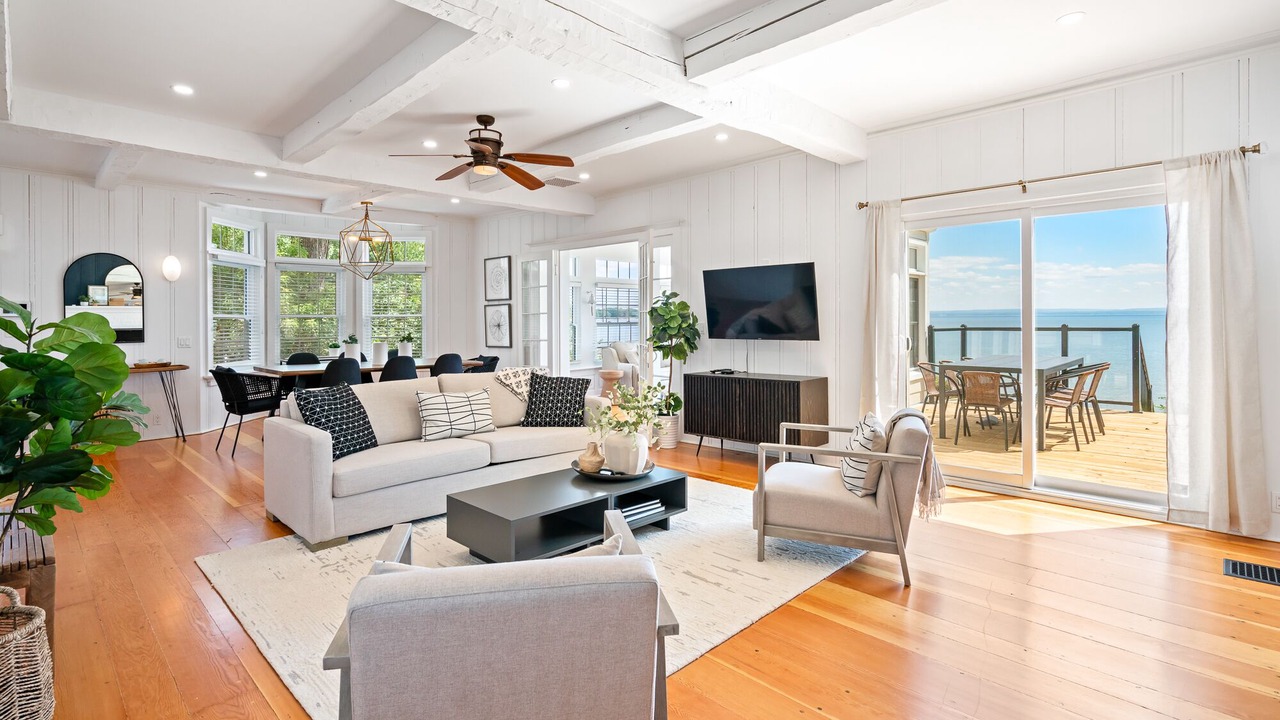 Photo of Livingroom in Ridgeway
