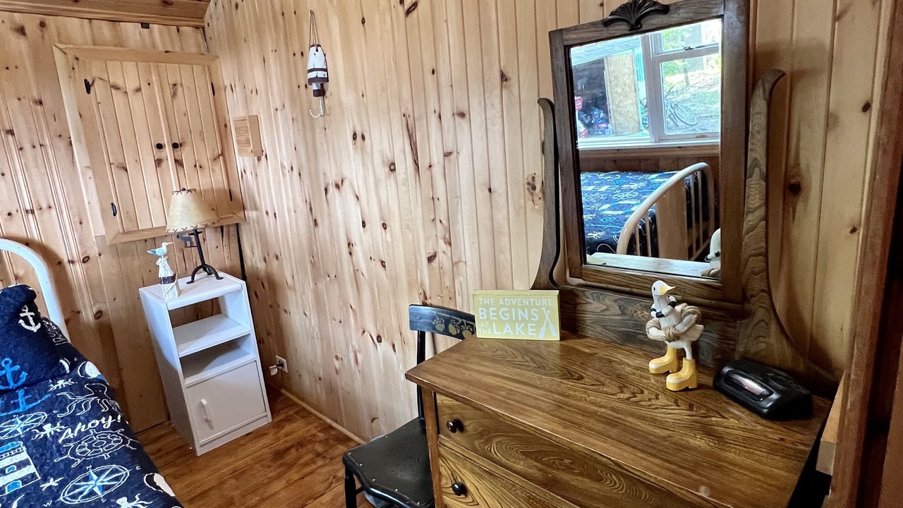 Photo of Bedroom in Muskoka Lakes