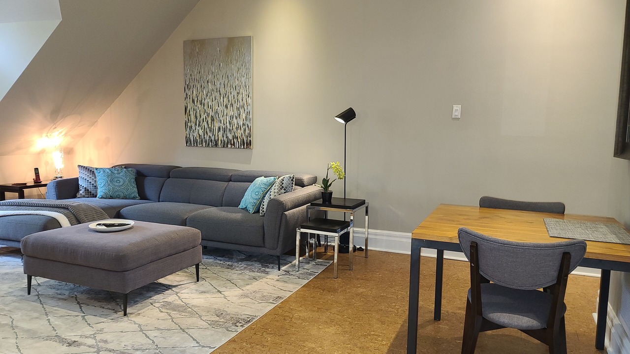 Photo of Livingroom in Garden District