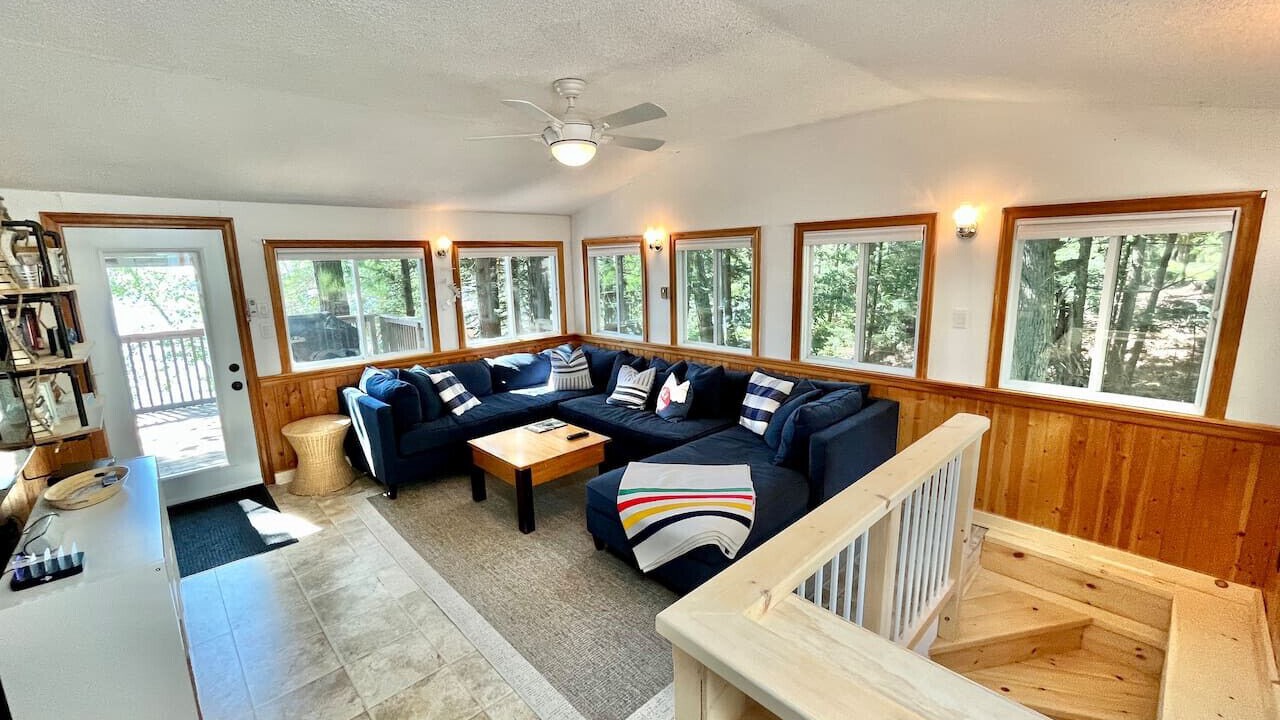Photo of Livingroom in Georgian Bay