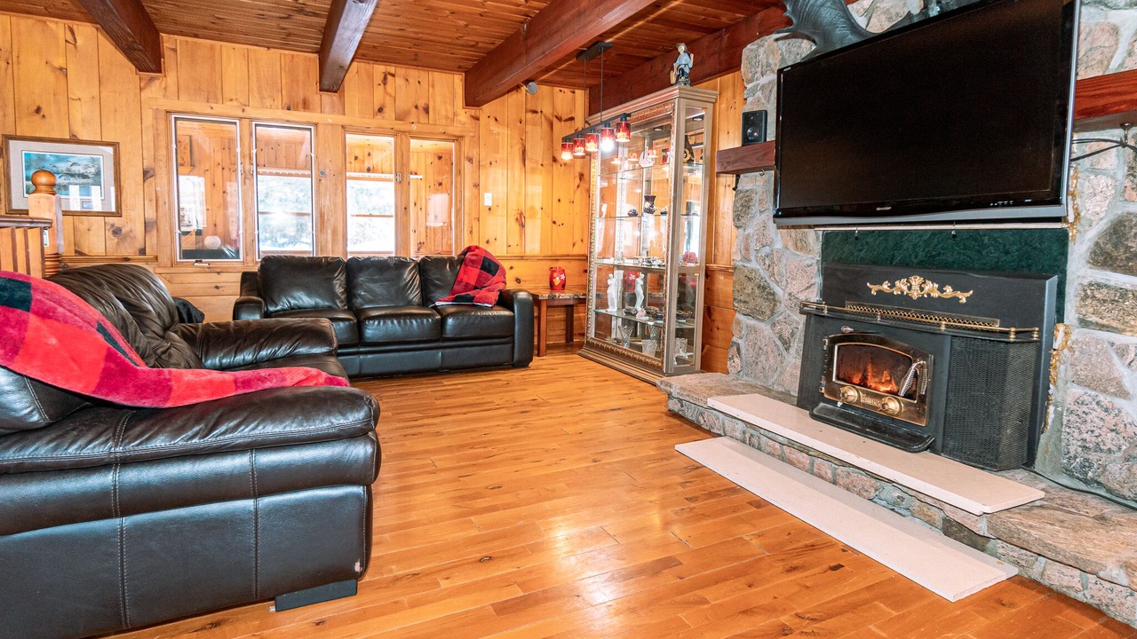Photo of Livingroom in Minden Hills