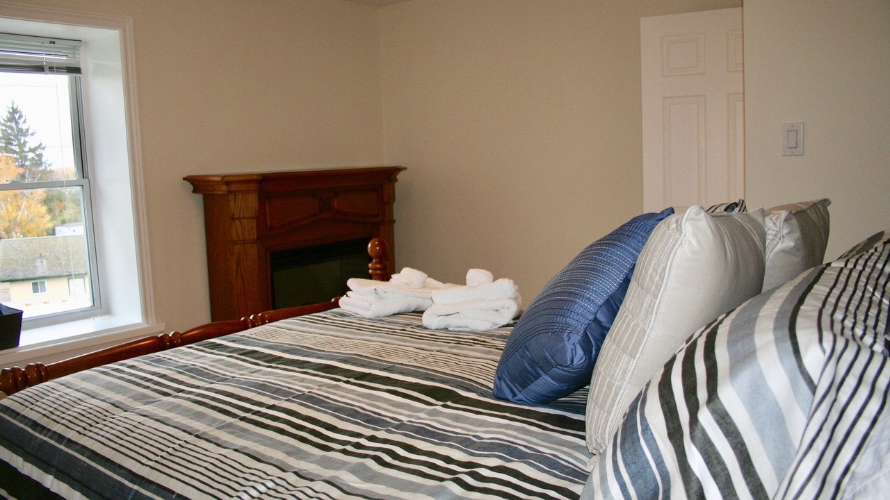 Photo of Bedroom in Gananoque
