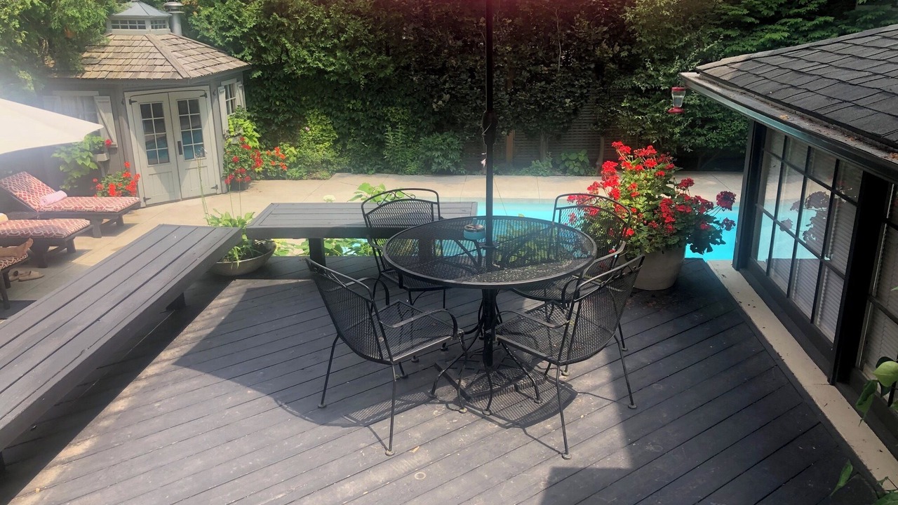 Photo of Outdoor in Mineola