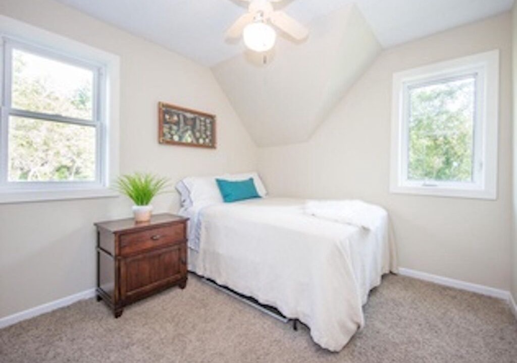 Photo of Bedroom in Glenwood
