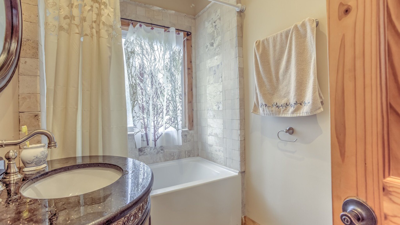 Photo of Bathroom in Bracebridge