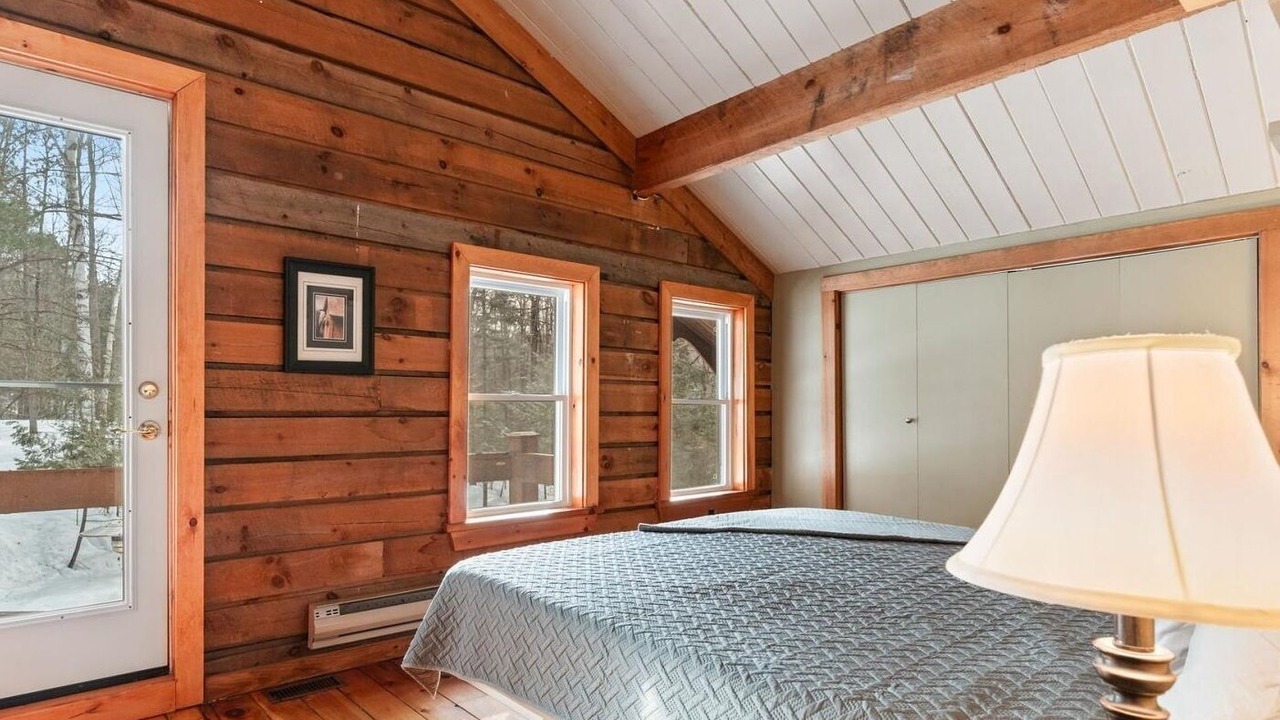 Photo of Bedroom in Eagle Lake
