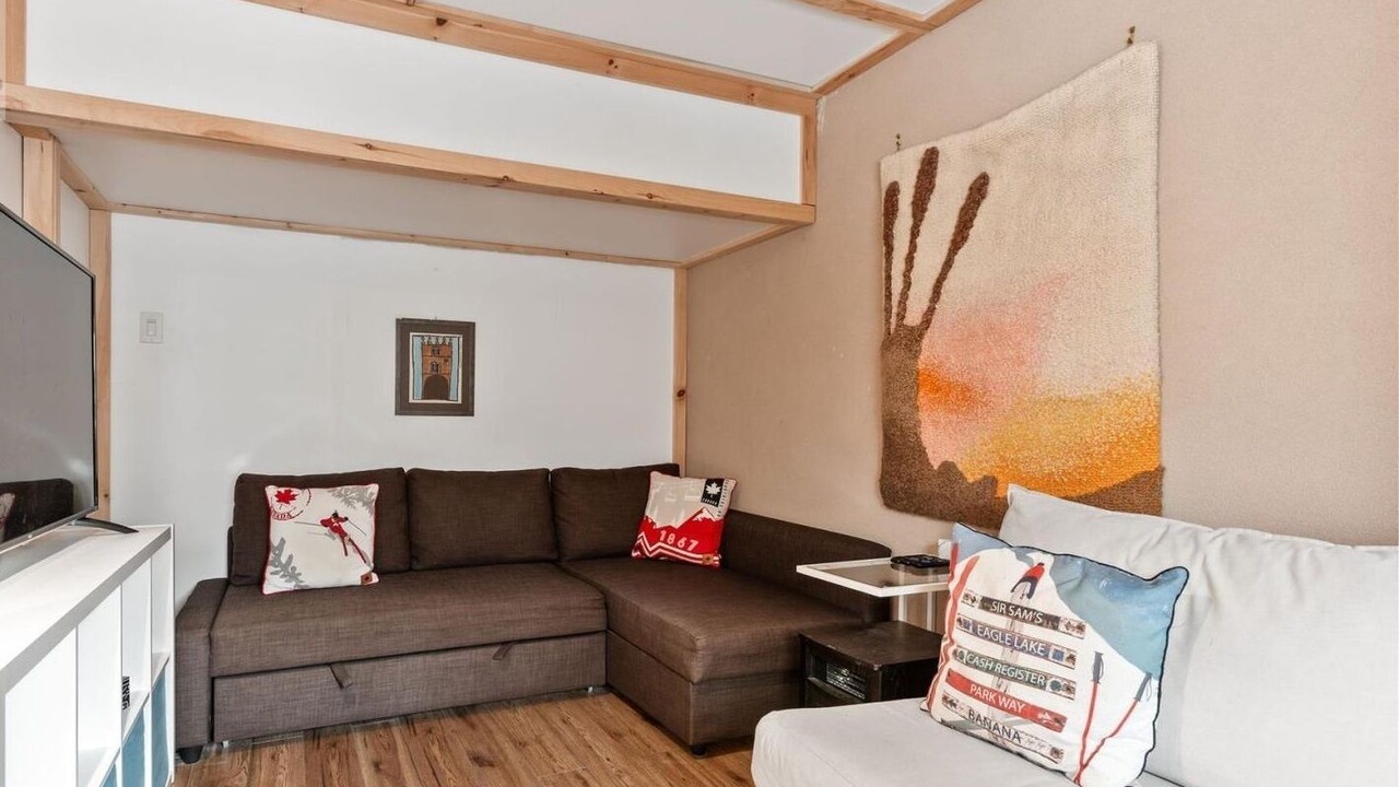 Photo of Livingroom in Eagle Lake