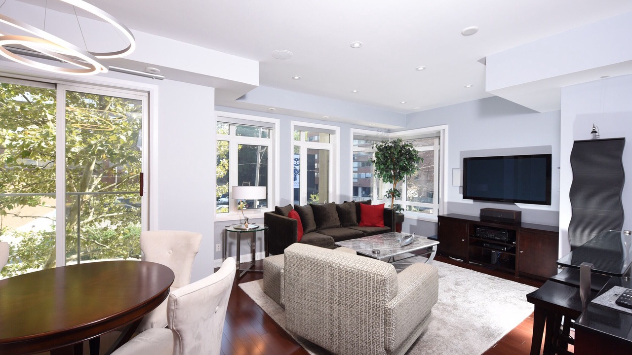 Photo of Livingroom in Yorkville