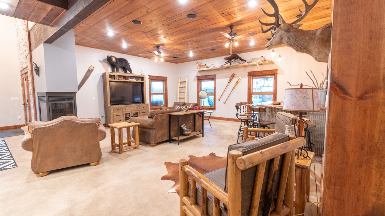 Photo of Livingroom in Remer