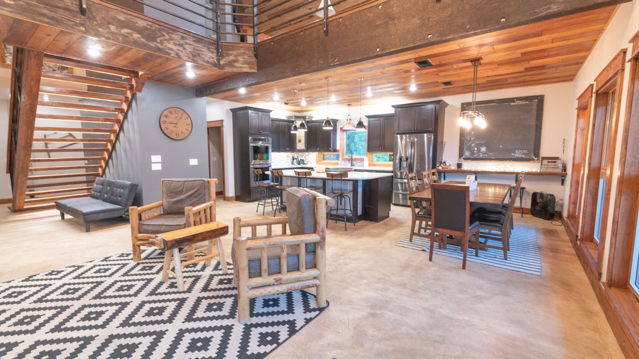 Photo of Livingroom in Remer