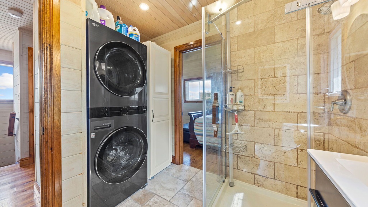Photo of Bathroom in Big Chute