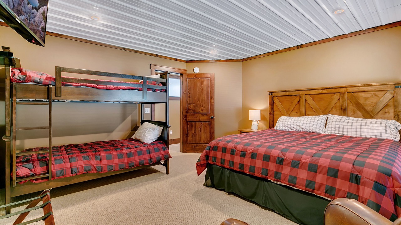 Photo of Bedroom in Crosslake