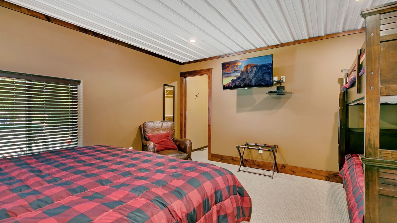 Photo of Bedroom in Crosslake