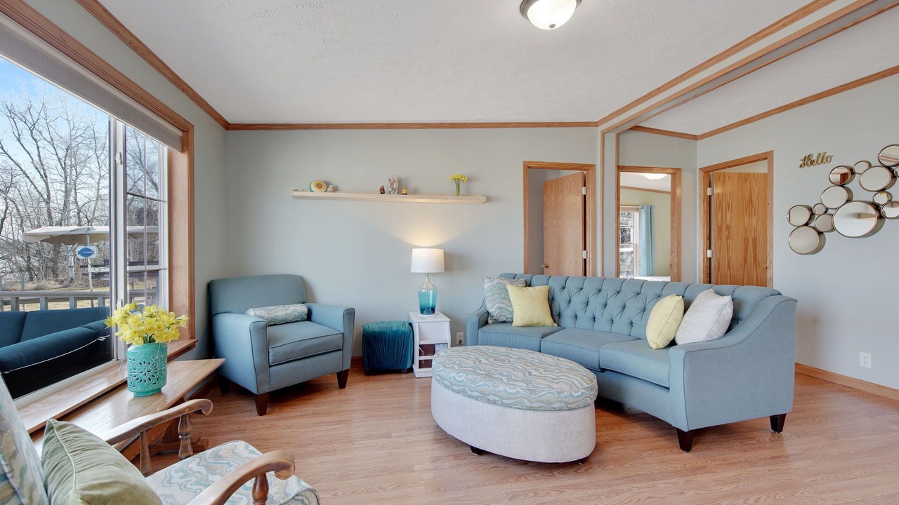 Photo of Livingroom in Rush City
