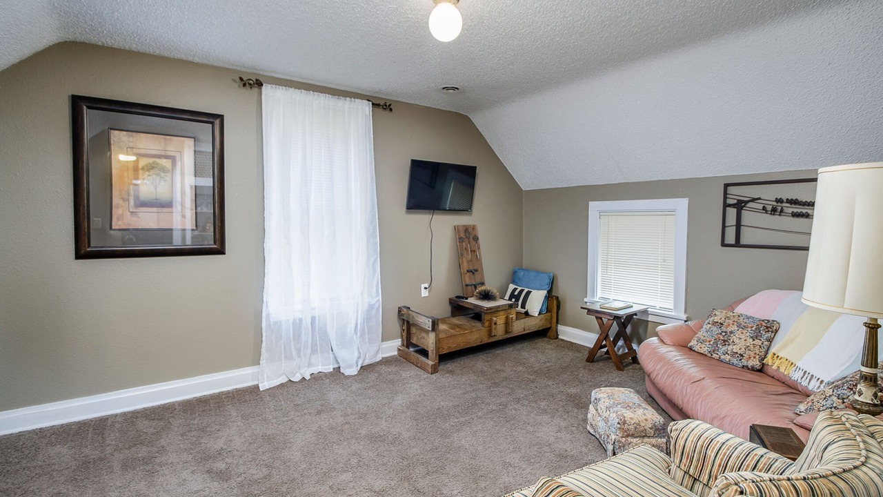Photo of Livingroom in Northrup