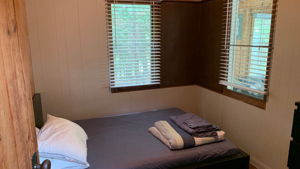Photo of Bedroom in Algonquin Highlands