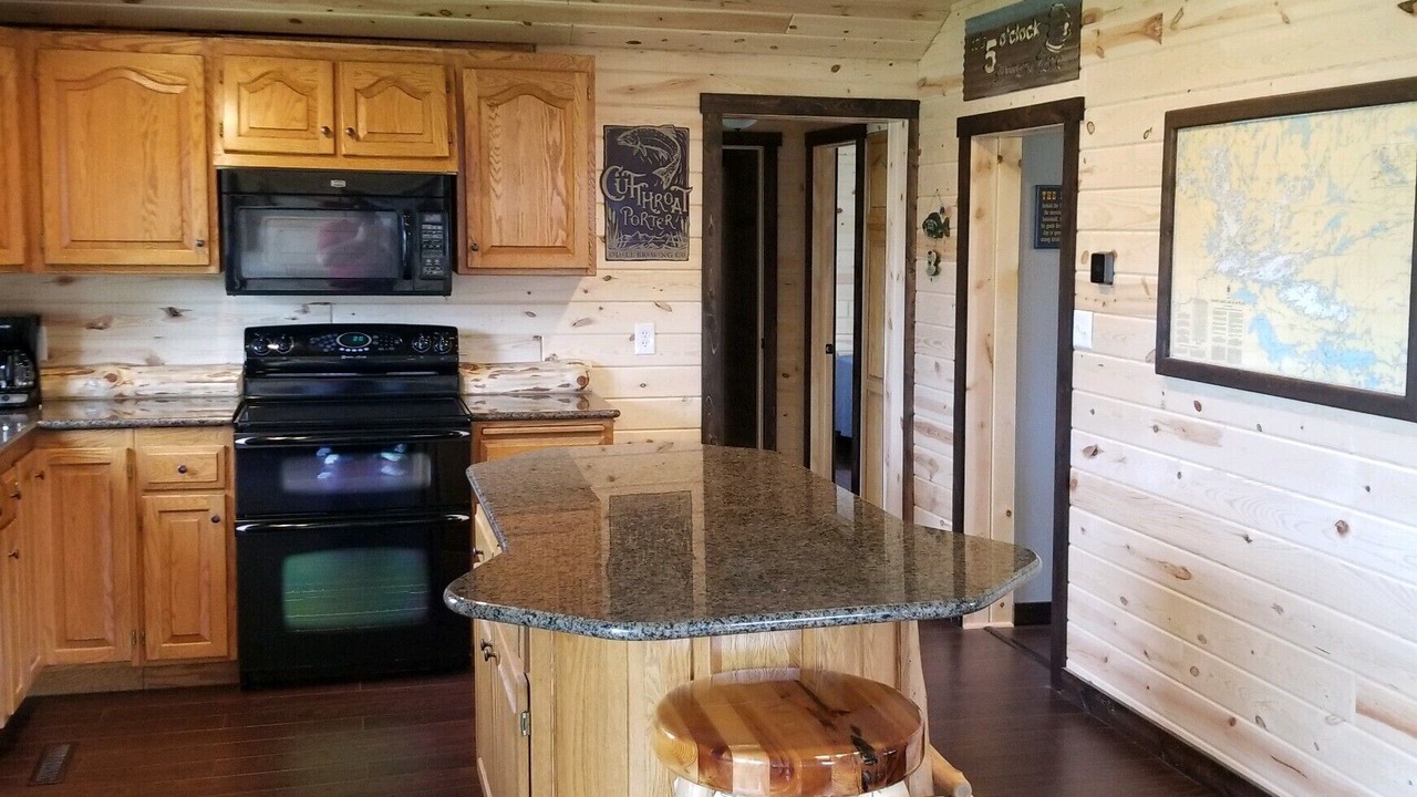 Photo of Kitchen in International Falls