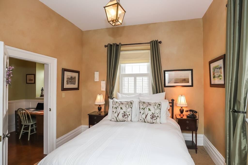 Photo of Bedroom in Old Town Historic District