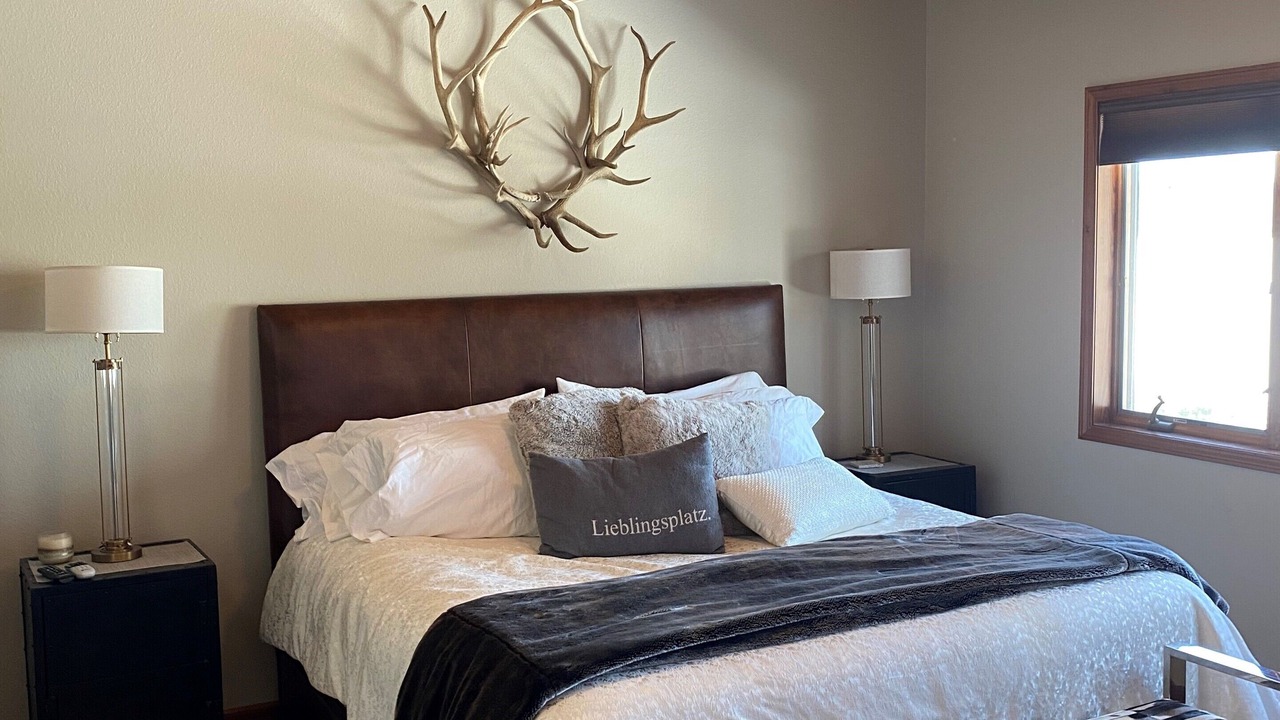 Photo of Bedroom in Breezy Point