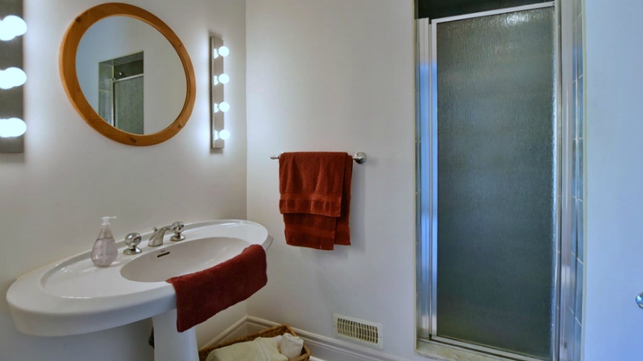 Photo of Bathroom in Mulmur