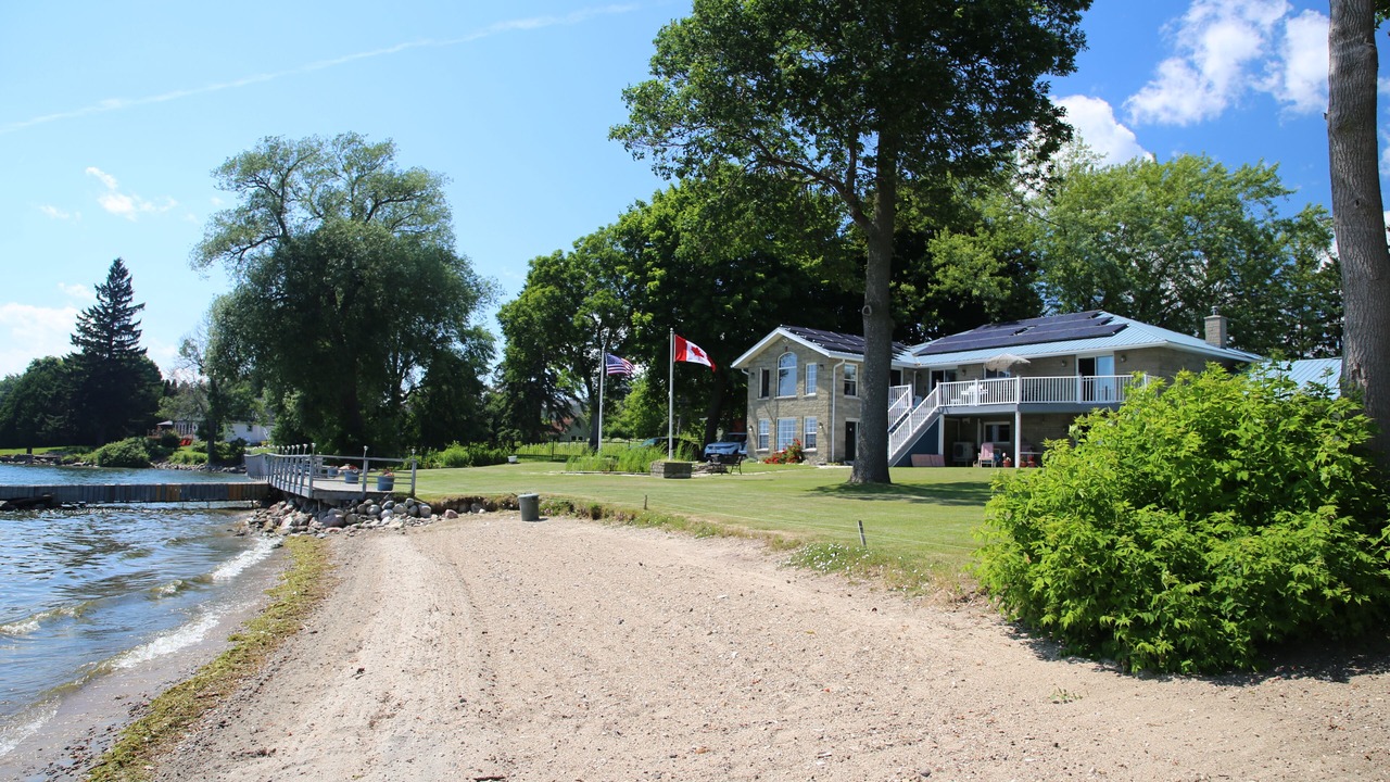 Photo of Outdoor in Leeds and the Thousand Islands