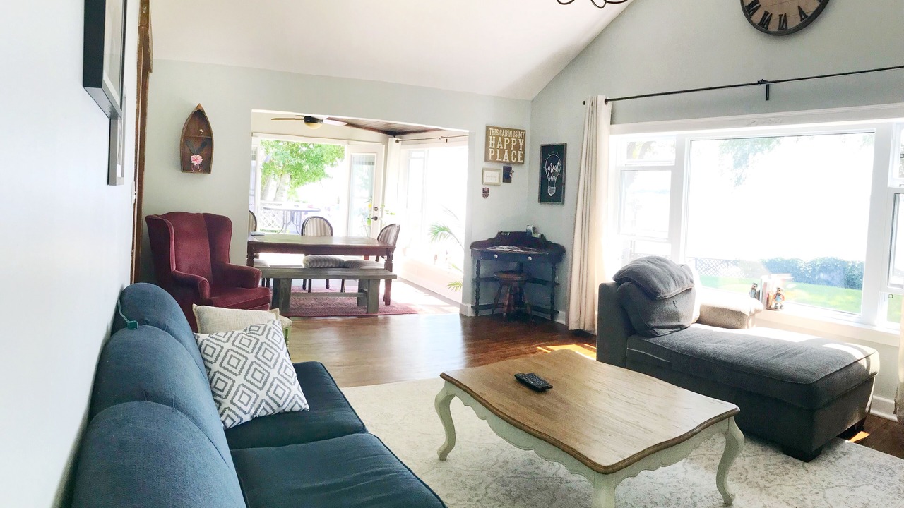 Photo of Livingroom in Trenton
