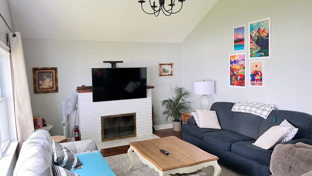 Photo of Livingroom in Trenton
