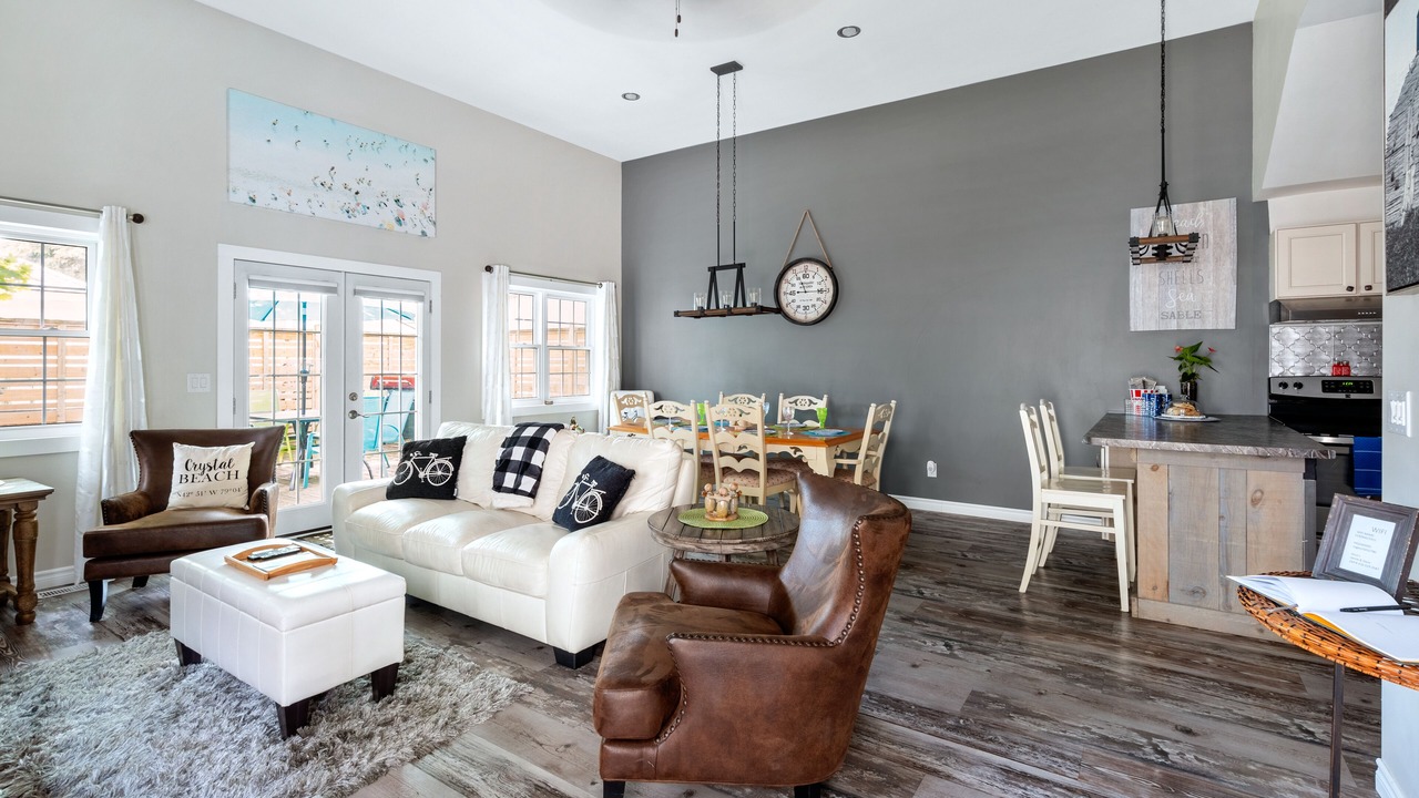 Photo of Livingroom in Crystal Beach