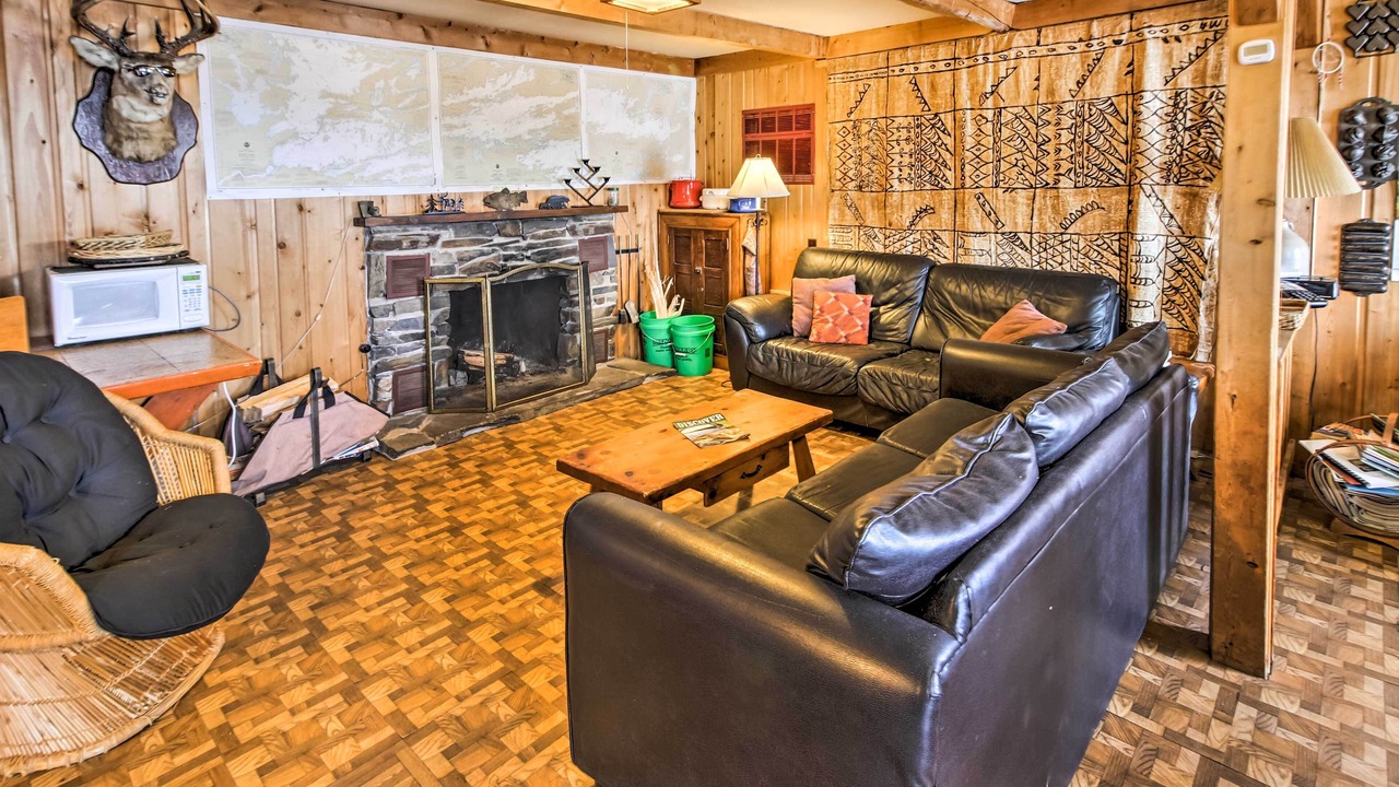 Photo of Livingroom in International Falls