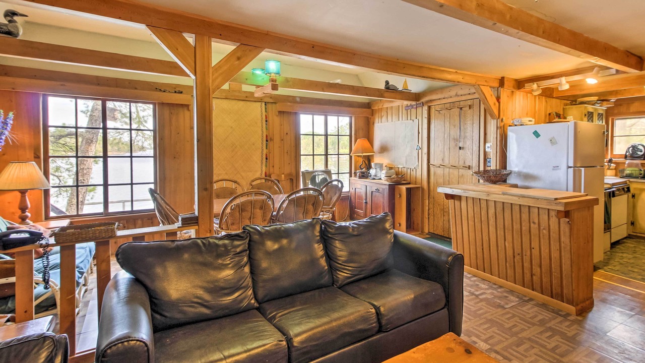 Photo of Livingroom in International Falls