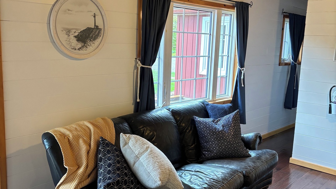 Photo of Livingroom in Rosedale
