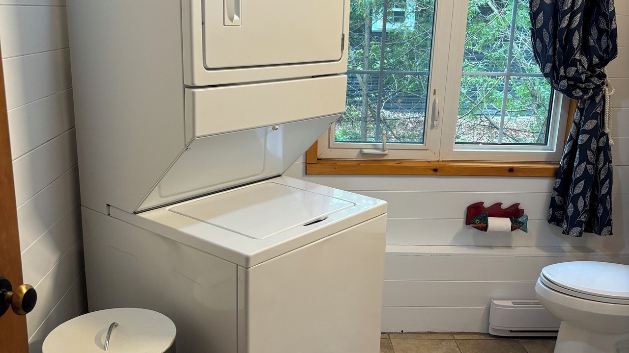 Photo of Bathroom in Rosedale