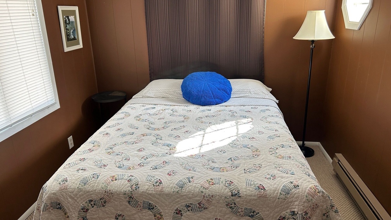 Photo of Bedroom in Northrup