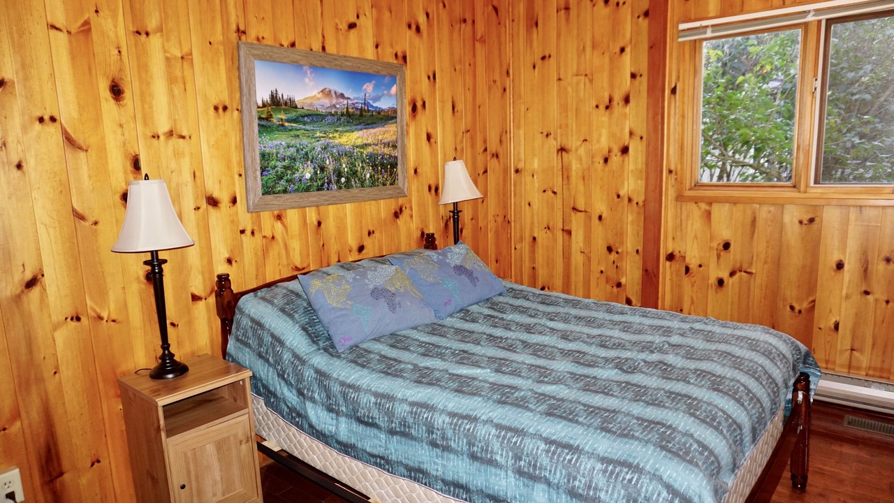 Photo of Bedroom in Kawartha Lakes