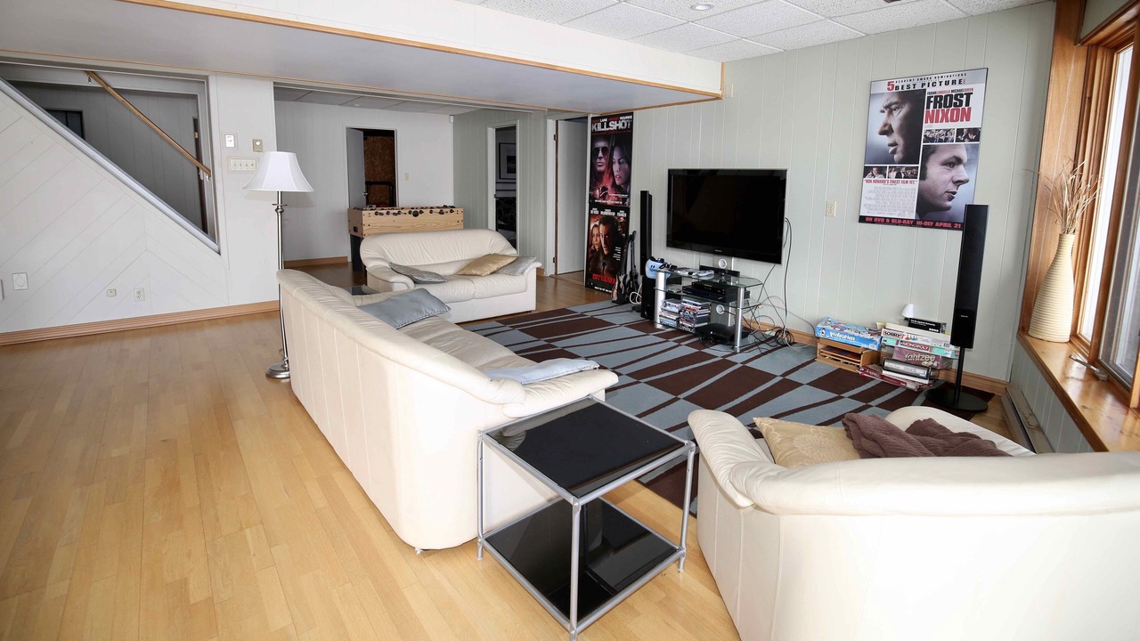 Photo of Livingroom in Kawartha Lakes